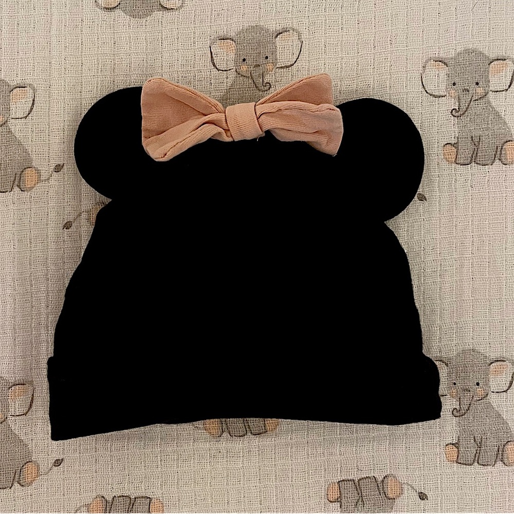 H&M Disney Collection Minnie Mouse Newborn Hat